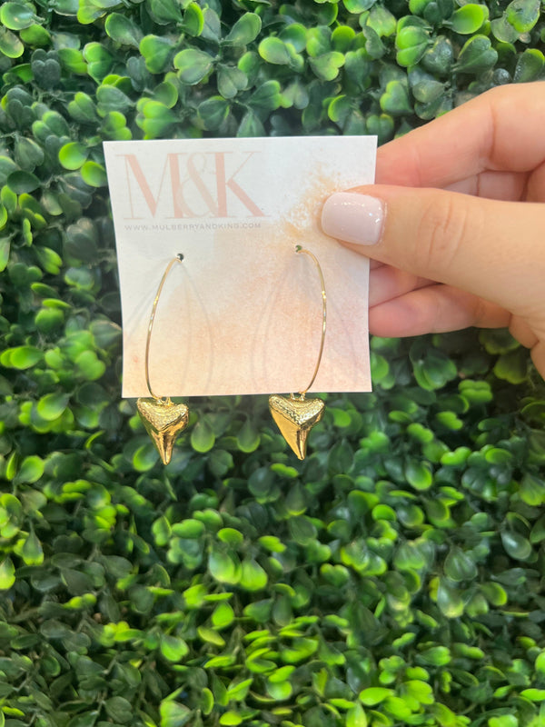 Gold shark tooth hoop earring