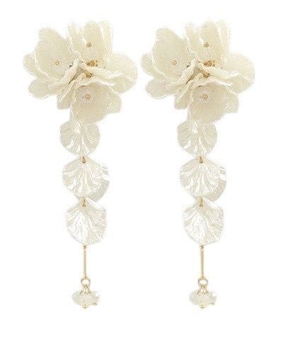 Cream mother of pearl cluster earring