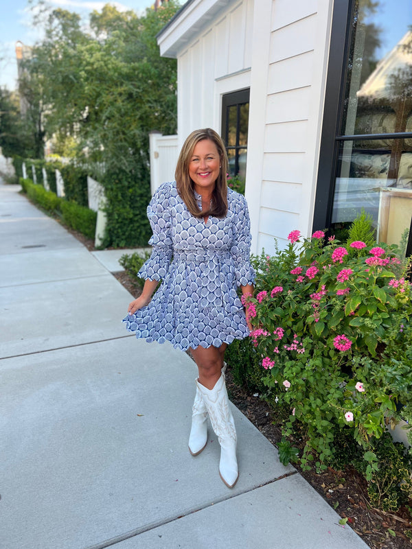 Grace short 3/4 sleeve scalloped dress in navy